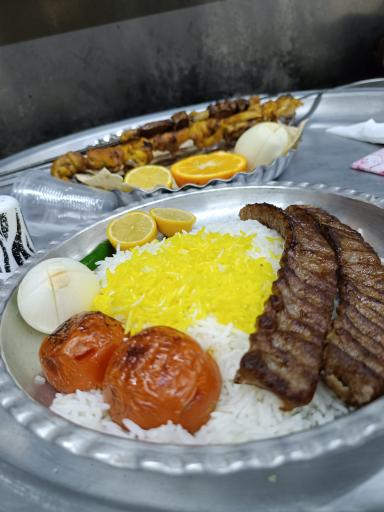 عکس درقاپی خانه کباب شوشتر