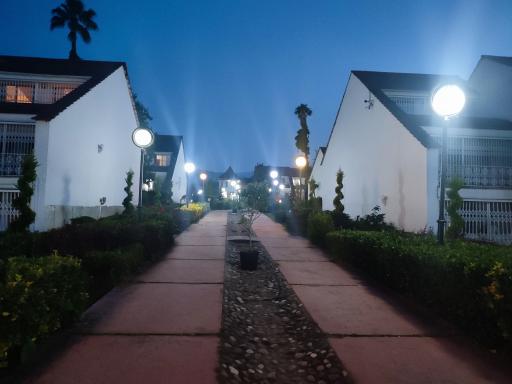 عکس مجتمع امداد سرای هلال احمر