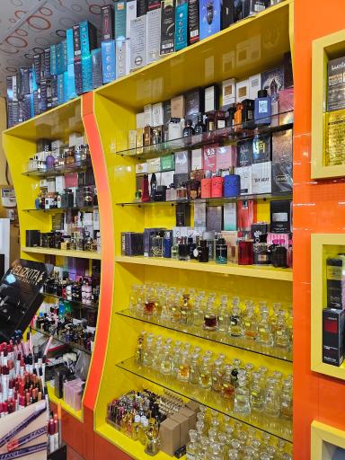 عکس فروشگاه لوازم آرایشی بهداشتی نوین