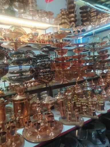 عکس فروشگاه ظروف مسی