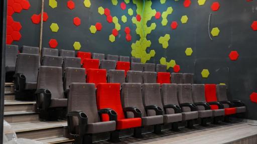 عکس مرکز خرید مادر