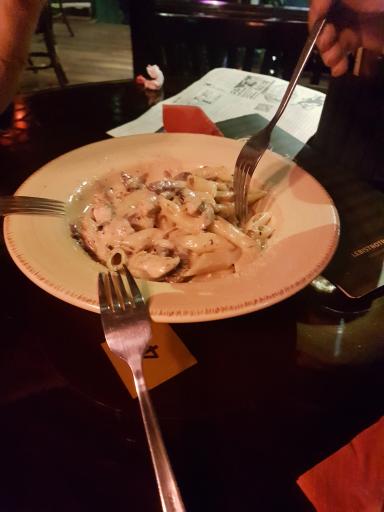 عکس کافه بیسترو پاپ