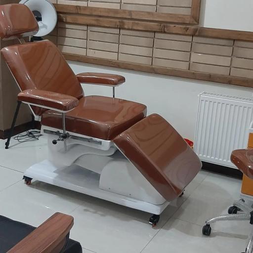 کلینیک لیزر و زیبایی آرینا