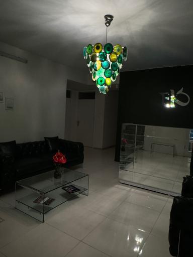 عکس آموزشگاه مراقبت زیبایی کمالی