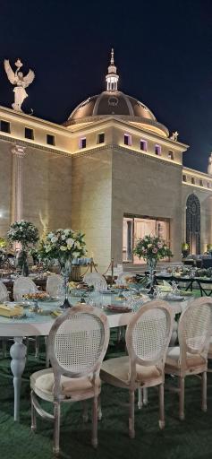 عکس عمارت بین الملل