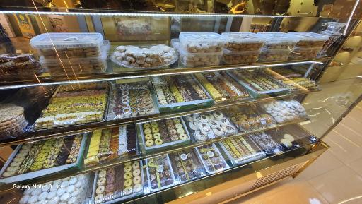 عکس کافه شیرینی زیگورو