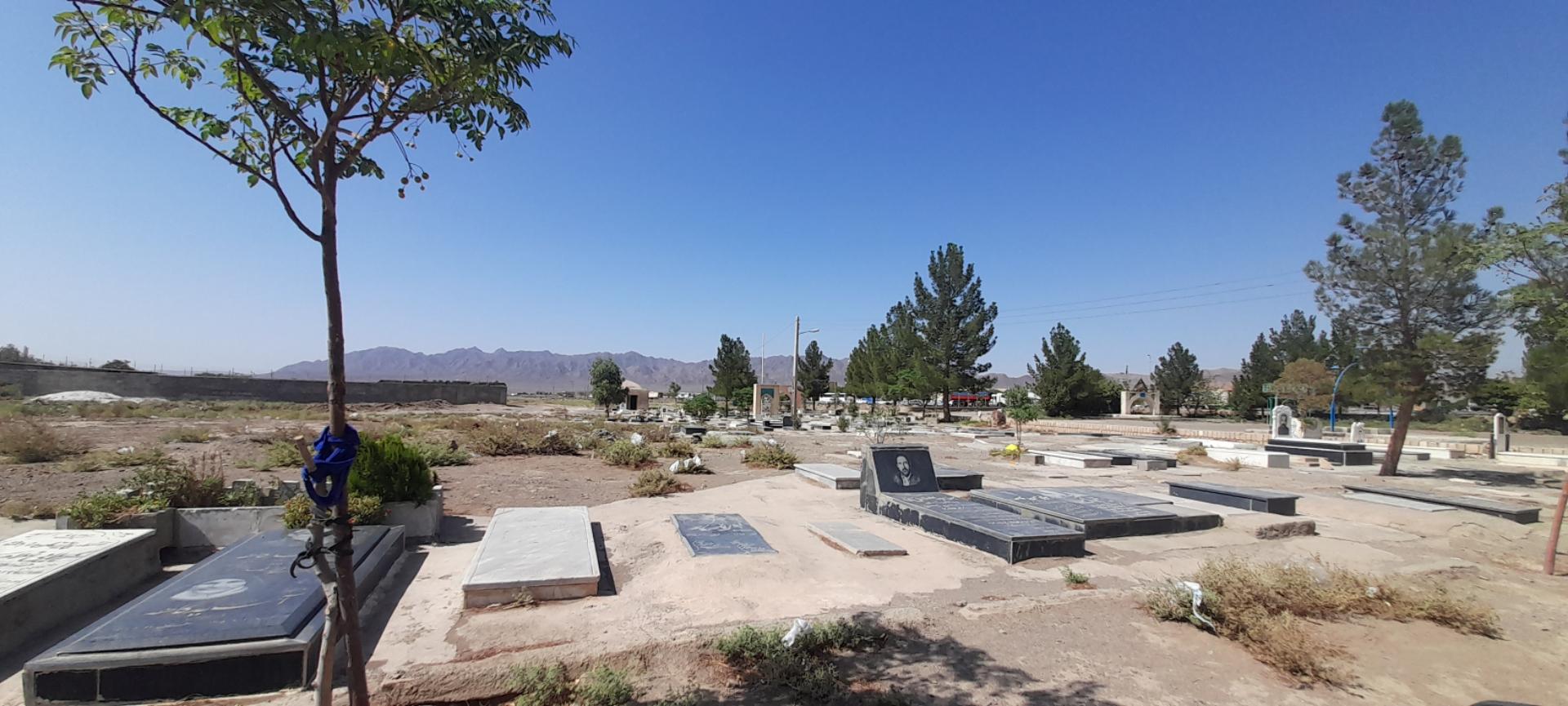 عکس قبرستان کاهک