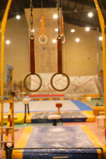 عکس سالن ژیمناستیک واحد جنوب غرب تهران قیانوری