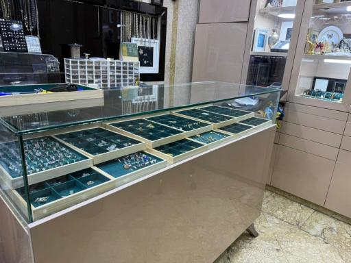 عکس فروشگاه نقره کاظمی