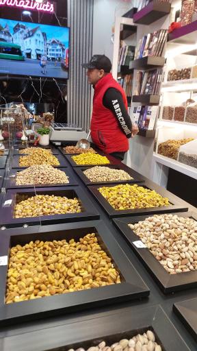 عکس آجیل شیرازی 