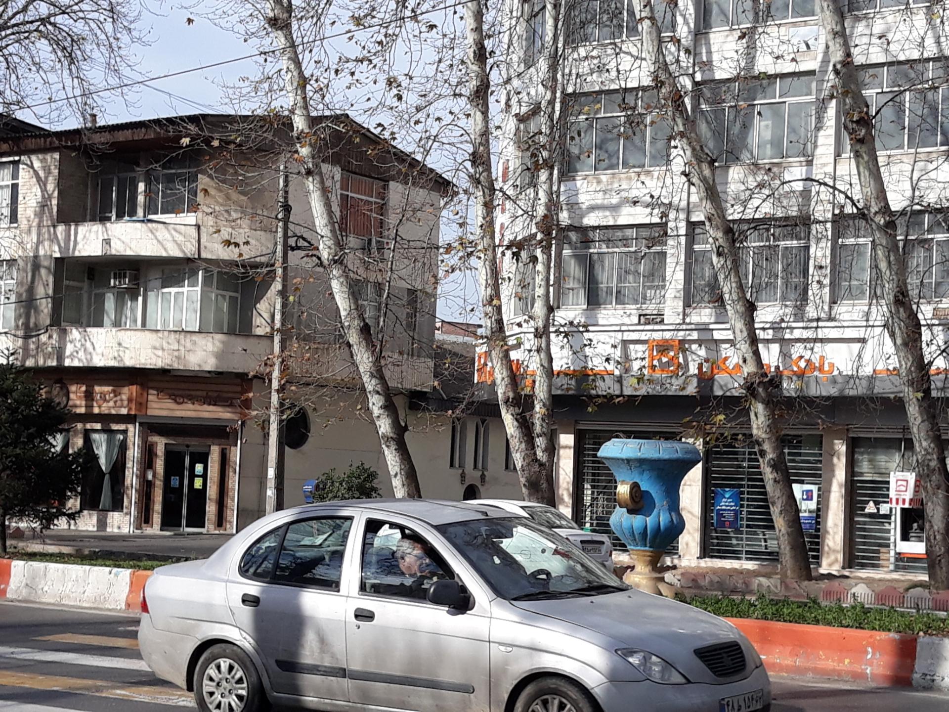 عکس بانک مسکن-آزادی 1617 شعبه اندیشه