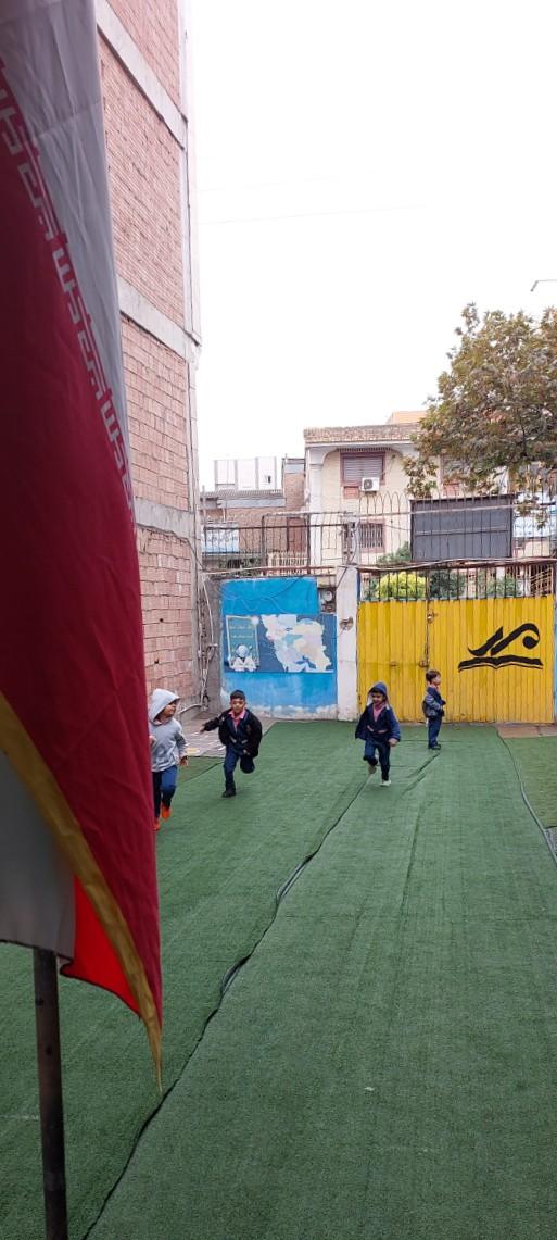 عکس دبستان پسرانه مهر