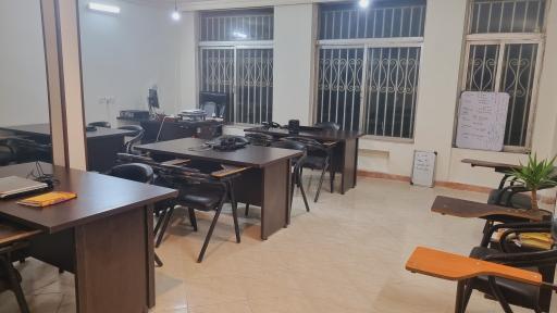 عکس آموزشگاه زبان آوای آینده ساز