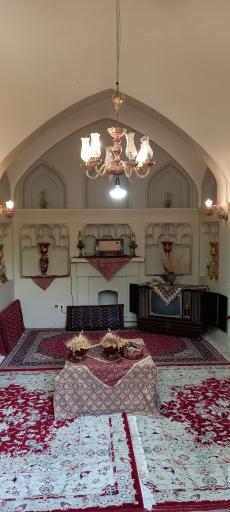 عکس رستوران سنتی باغ شازده