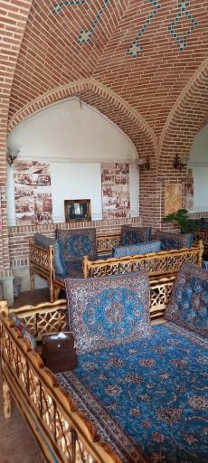 عکس رستوران سنتی باغ شازده