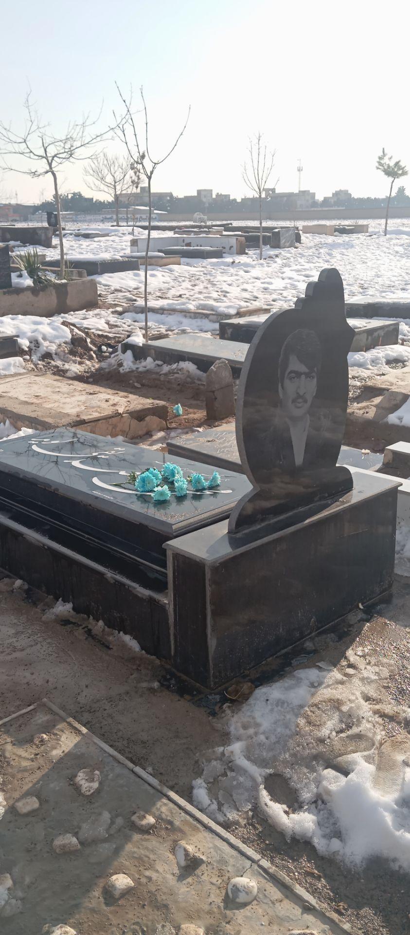 عکس قبرستان فرخ آباد