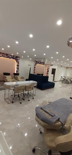 عکس سالن زیبایی رُزیش