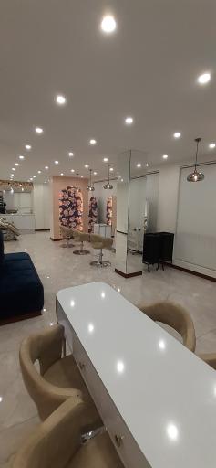 عکس سالن زیبایی رُزیش