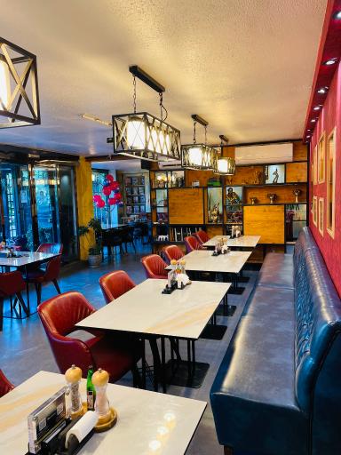 عکس کافه رستوران فرمو