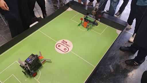 عکس آموزشگاه رباتیک