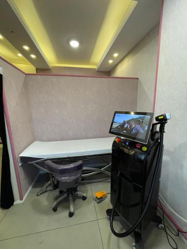 عکس کلینیک زیبایی و مرکز لیزر پرتو