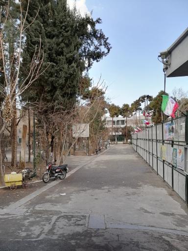 عکس هنرستان ماندگار صنعتی