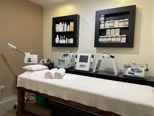 عکس کلینیک زیبایی و مرکز لیزر پرتو