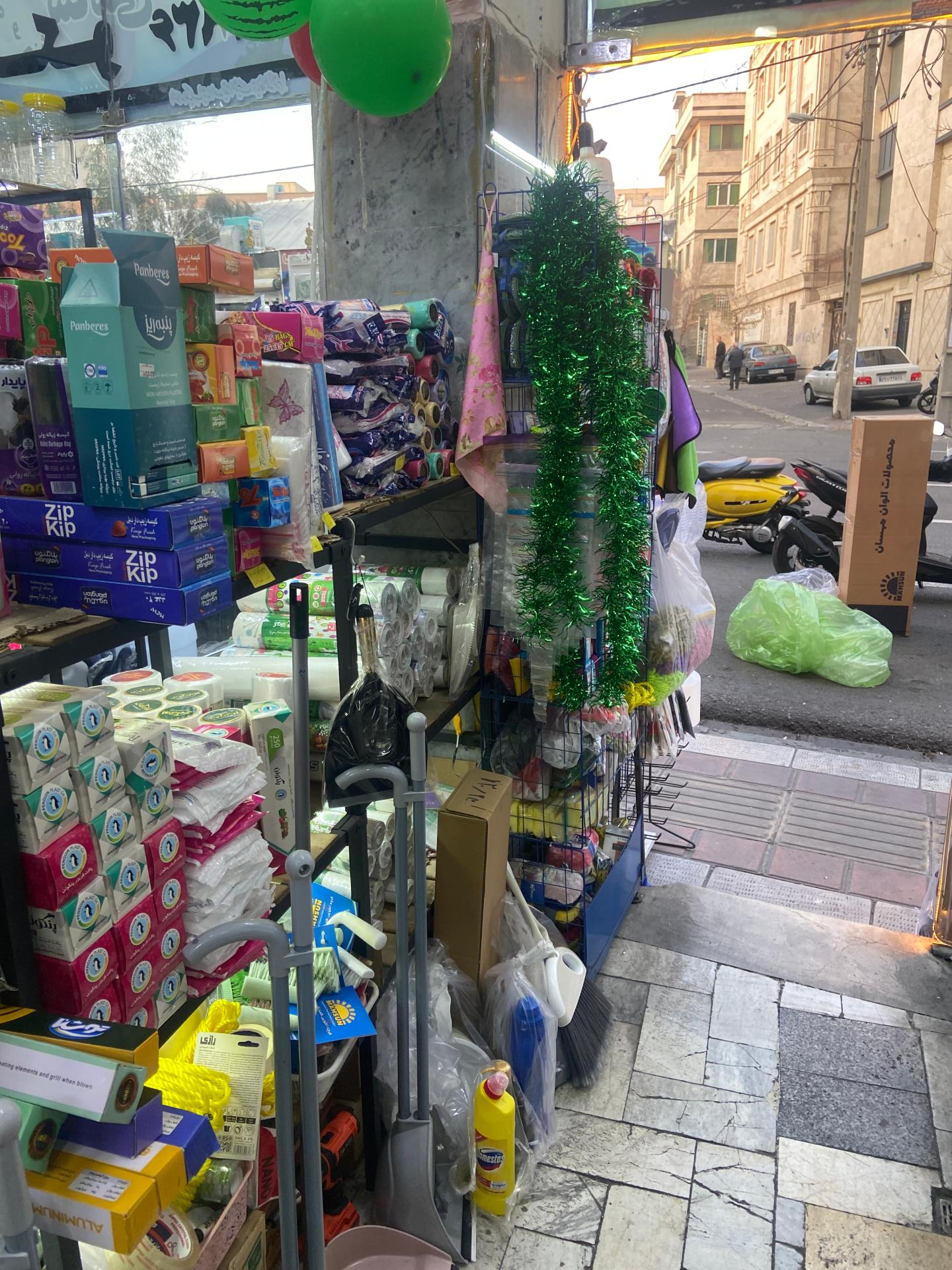 عکس فروشگاه یکبار مارکت
