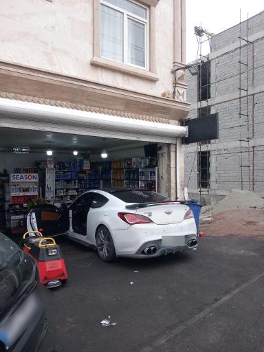 عکس مجموعه تعمیرگاهی روغنی پارس تکنیک