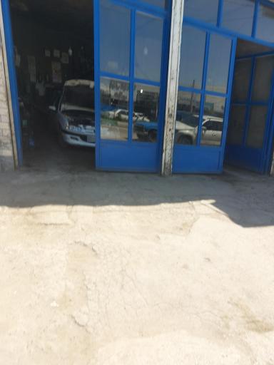 عکس تعمیرگاه مکانیکی نوروز