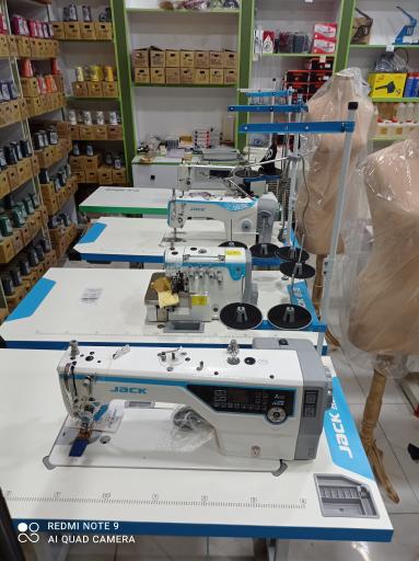 عکس فروشگاه چرخ خیاطی آی چرخ