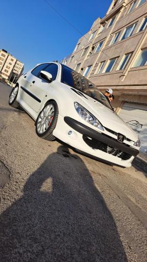 دیتیلینگ تخصصی و سرامیک خودرو مصطفی نجفی