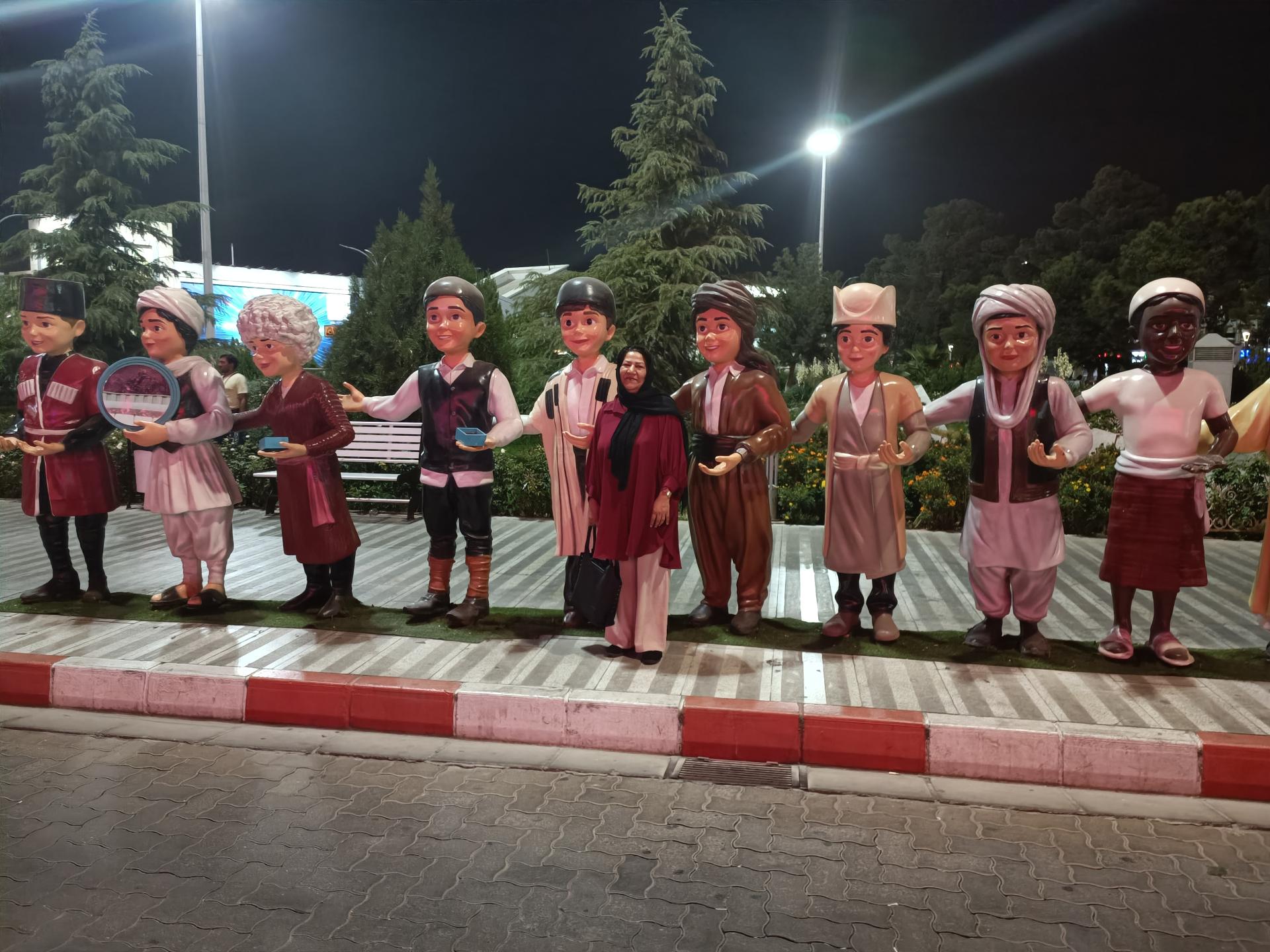 عکس ورودی ایستگاه متروی پایانه ۱ و۲ فرودگاه مهرآباد