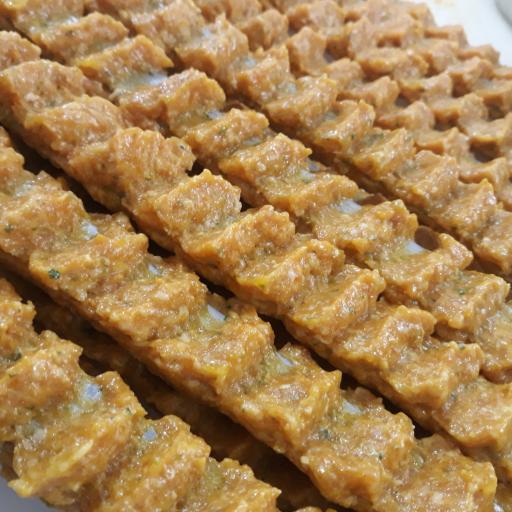 عکس کبابی خاتون