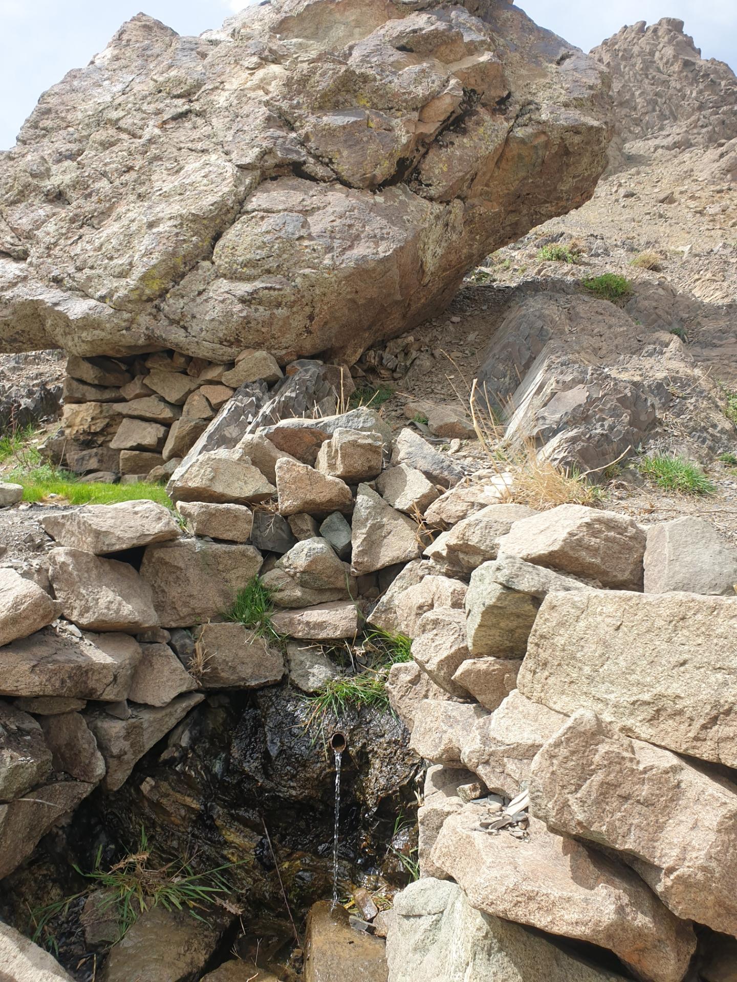 عکس چشمه دوراهی اوسون