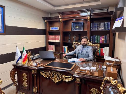 عکس دفتر وکالت احسان کریمی