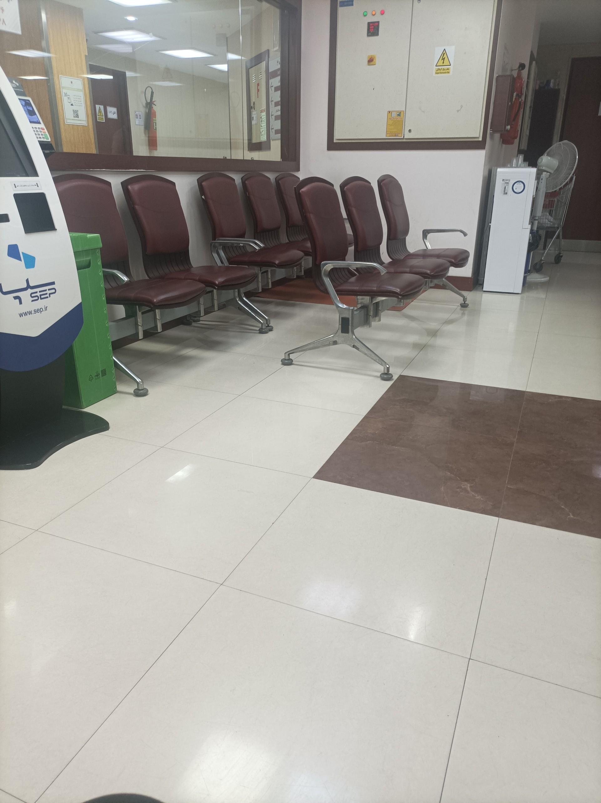 عکس بیمارستان تخت جمشید
