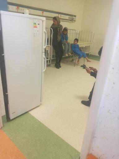 عکس بیمارستان کودکان اکبر