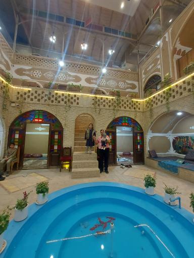 هتل رستوران سنتی شاهنشین میبد