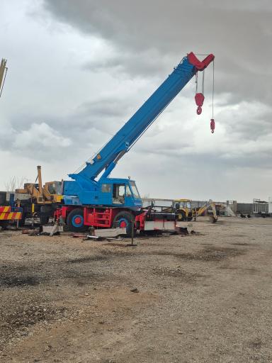 عکس هیدرولیک جرثقیل پیام