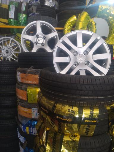 عکس رینگ و لاستیک مجتبی خرسندی