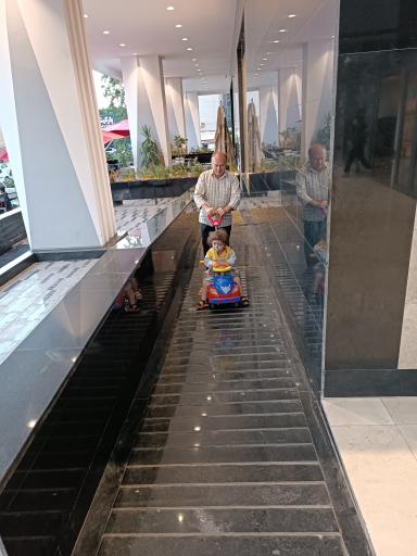 عکس بندرعباس مال