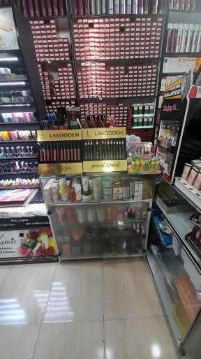 عکس لوازم آرایشی و بهداشتی گراتیس