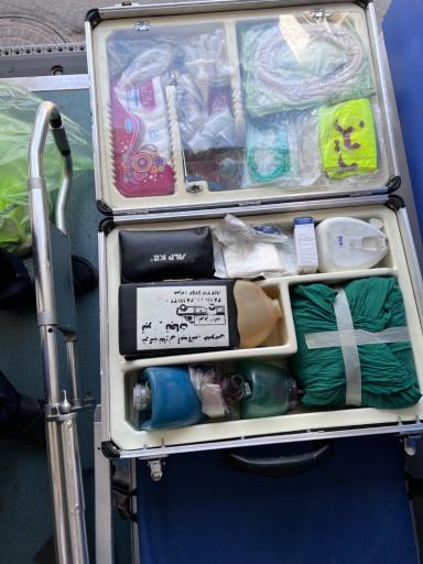 عکس آمبولانس خصوصی تبریزنجات ایستگاه بیمارستان شهدا