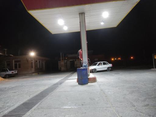 عکس جایگاه بنزین و گازوئیل و پمپ گاز CNG بهارستان