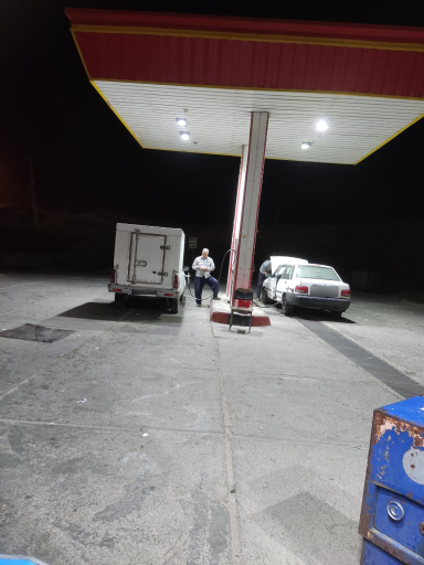 عکس جایگاه بنزین و گازوئیل و پمپ گاز CNG بهارستان