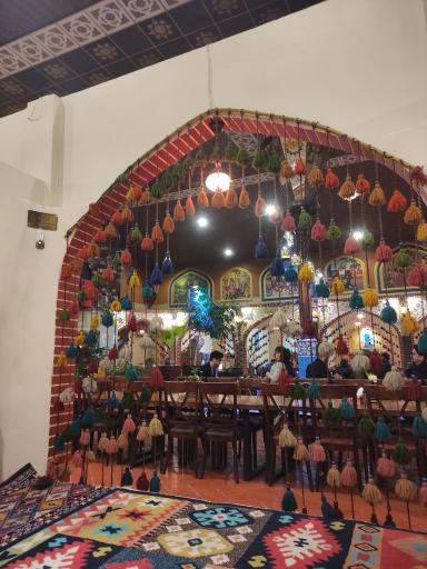 عکس رستوران سنتی شاه عباسی