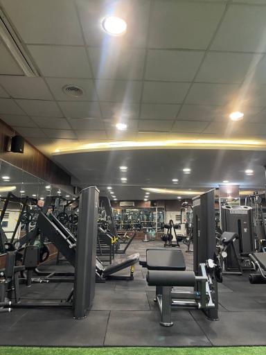 عکس مرکز تخصصی ورزشی آیما