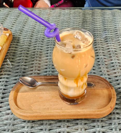 رستوران بین المللی 133