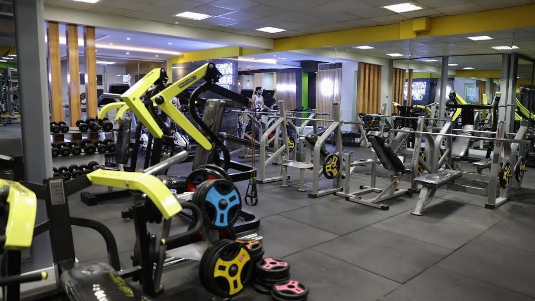 عکس باشگاه بدنسازی اسپیناس
